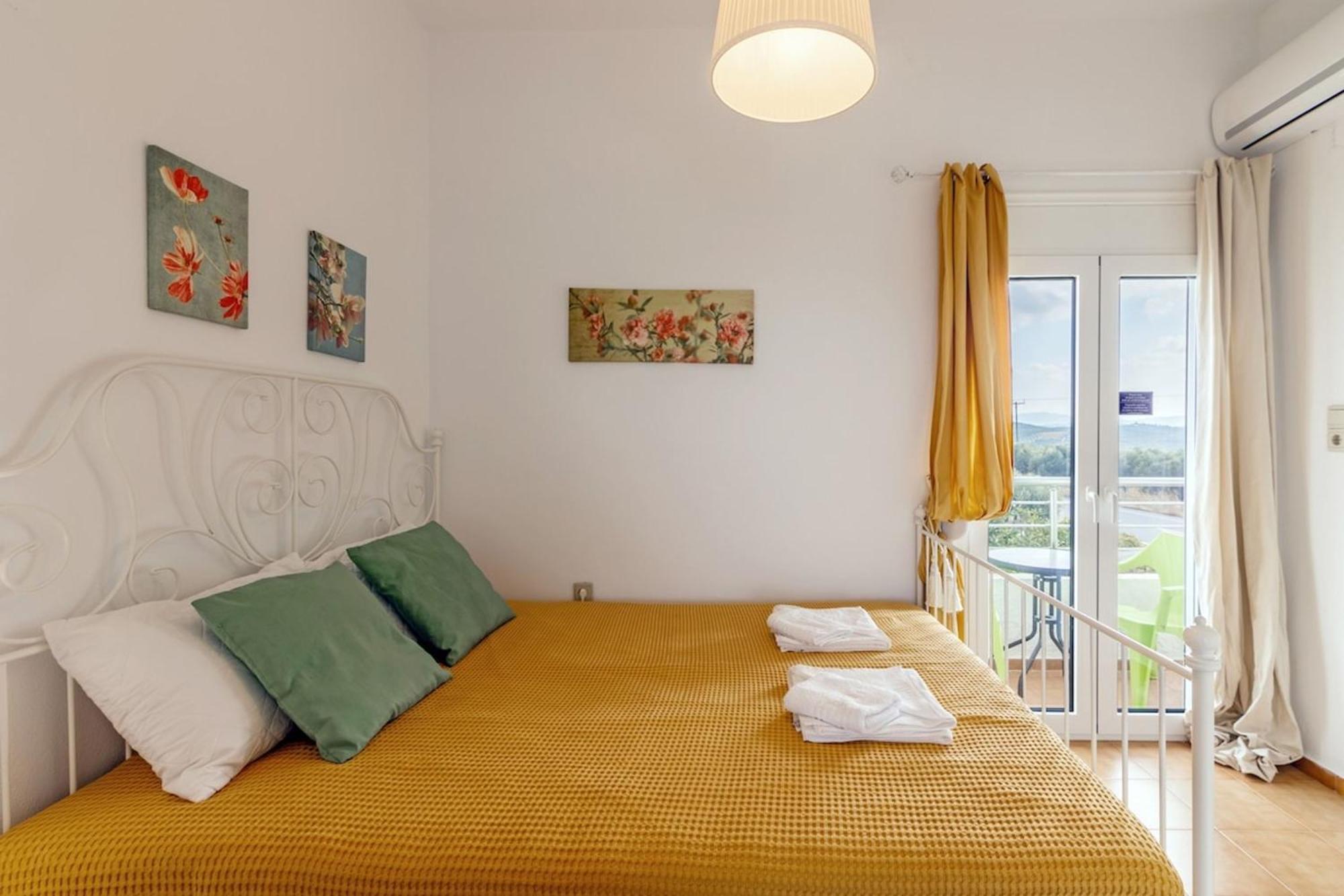 Amazing Villa Chrysanthi With Private Pool In Heraklion Epano Vathia Exterior foto