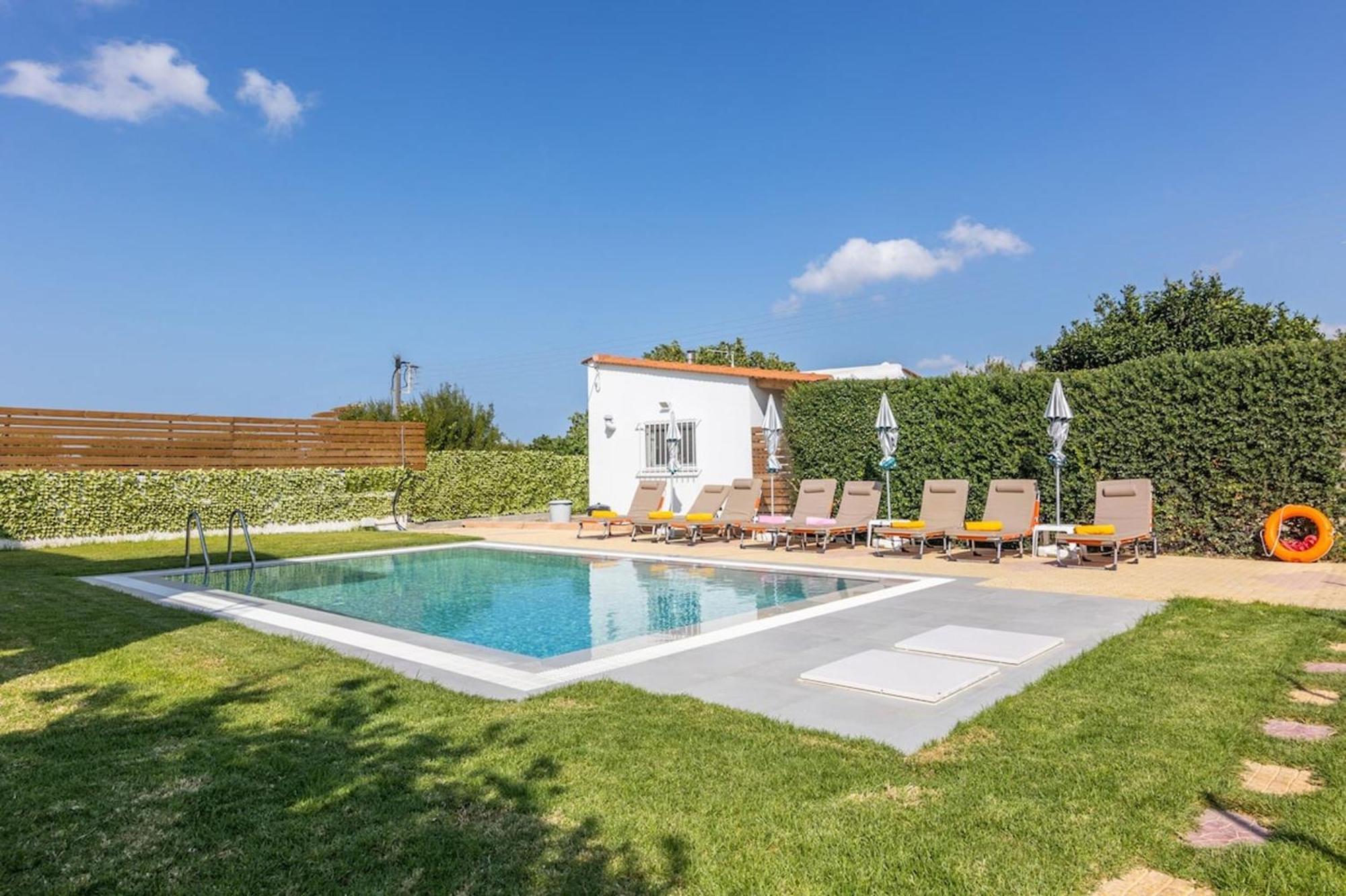 Amazing Villa Chrysanthi With Private Pool In Heraklion Epano Vathia Exterior foto